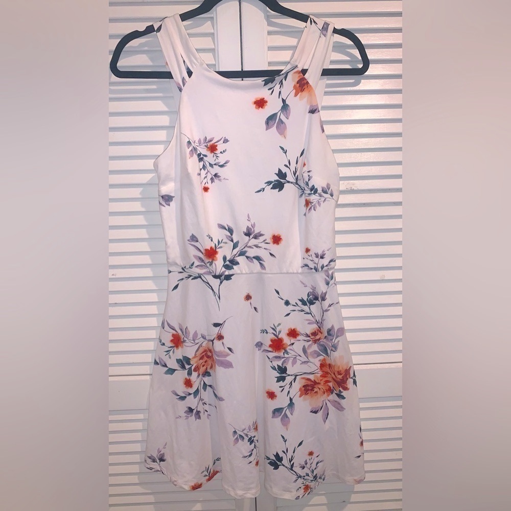 IZ Byer White Mini floral dress Large